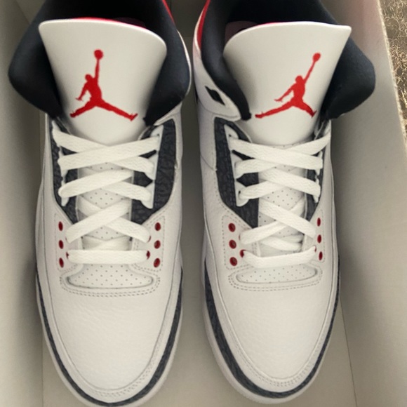 NIKE AIR JORDAN 3 SE RETRO - Picture 5 of 6
